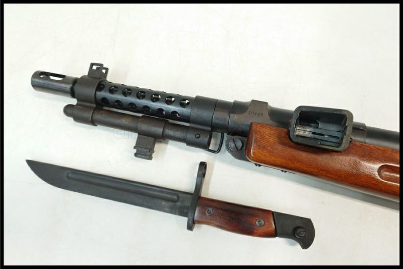 東京)タナカ 100式機関短銃 SMG金属モデルガン バヨネット