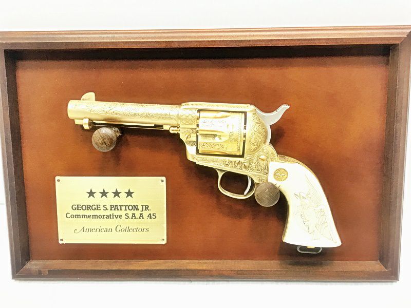 福岡)ACG パットン将軍 45 COLT GEORGE S PATTON,JR Commemorative S.A.A .45 24KGP  SMG刻印 展示額付き モデルガン