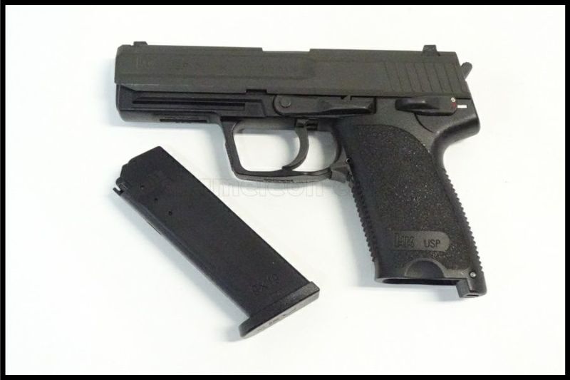 半額タナカ ABSモデルガン H&K USP 未発火 実銃用ケース付 モデルガン