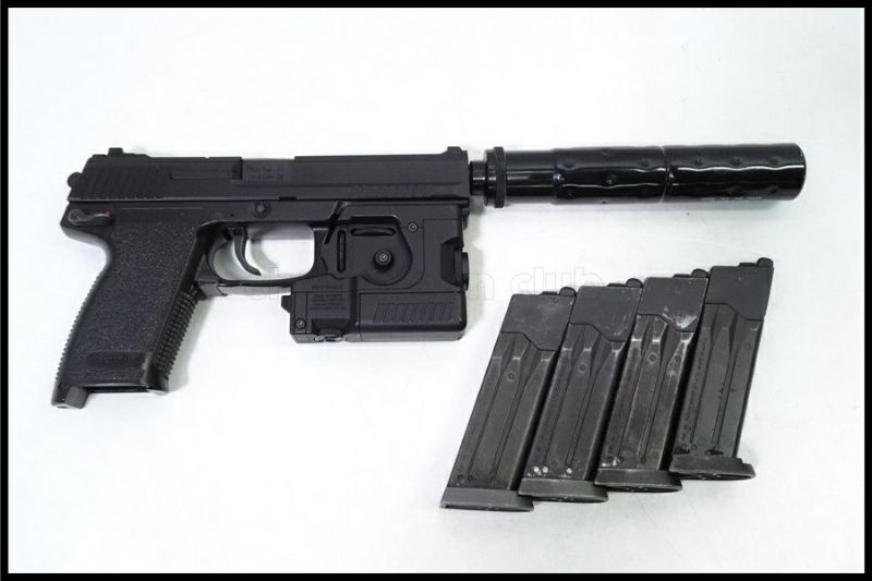 ガスガン　東京マルイ SOCOM Mk.23 固定スライド　予備マガジン付き 東京マルイ: ハンドガン本体 SOCOM Mk23 固定スライドガスガン
