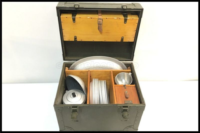 東京)米軍放出品 野戦キャンプ用 食器セット コンテナBOX