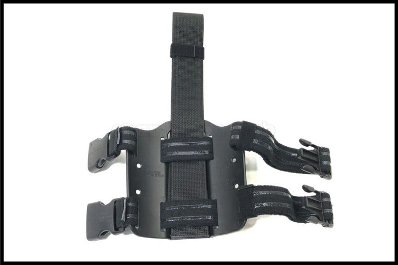 東京)Safariland/サファリランド レッグプラットフォーム実物