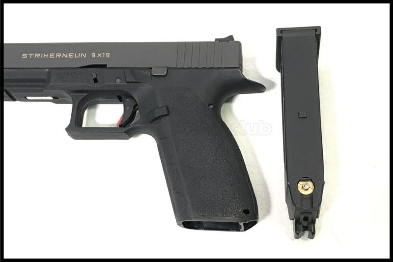 カーボネイト　ストライカー9 CARBON8 STRIKERNEUN STRIKERNEUN | Carbon8