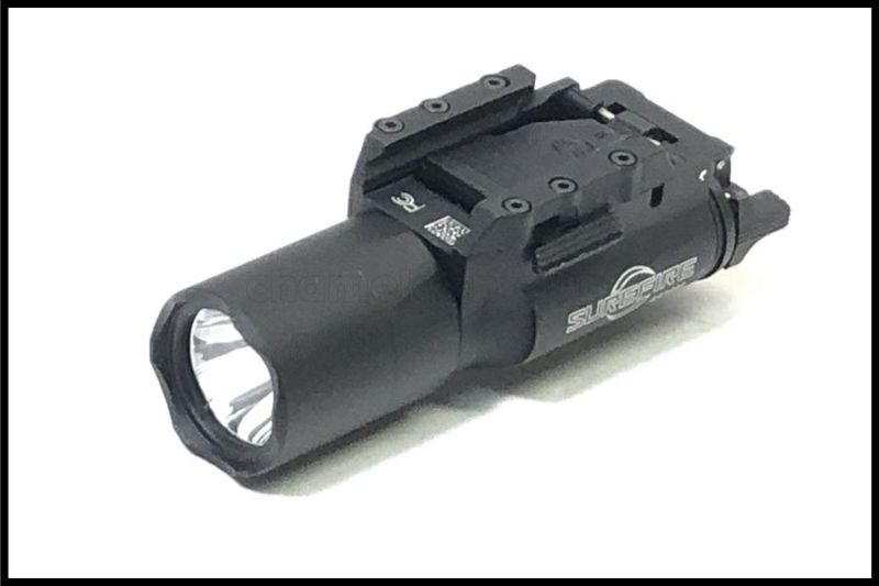 東京)エアガン市場 謹製 SUREFIREタイプ X300 ULTRA フラッシュライト
