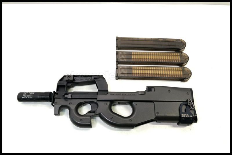 東京)東京マルイ P90 TR スタンダード電動ガン 予備マガジン付