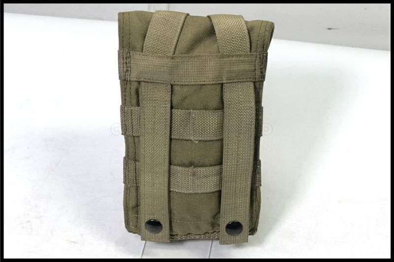 東京)EAGLE キャンティーンポーチ 実物 カーキ 黒バックル