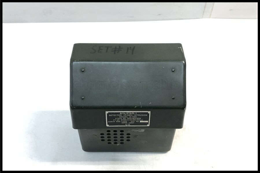 2513 米軍放出品 東京)米軍放出品 AN/PSR-1 X-150A 侵入者探知機 ジャンク