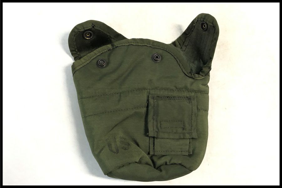東京)米軍放出品 DLA100-88？ ナイロン キャンティーンカバー