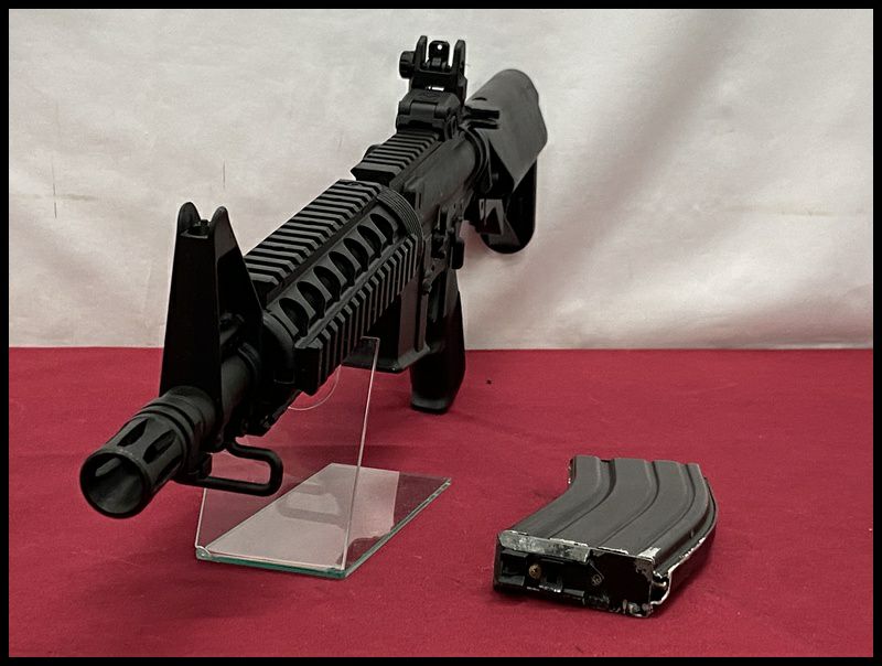 山口) 【ジャンク/難有/現状品】メーカー不明 M4 ガスガン予備マガジン付