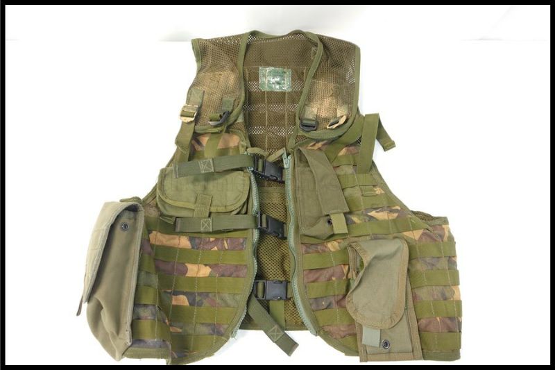 東京)イギリス軍 DPM タクティカルベスト 実物 DBT/PARACLETEポーチ付
