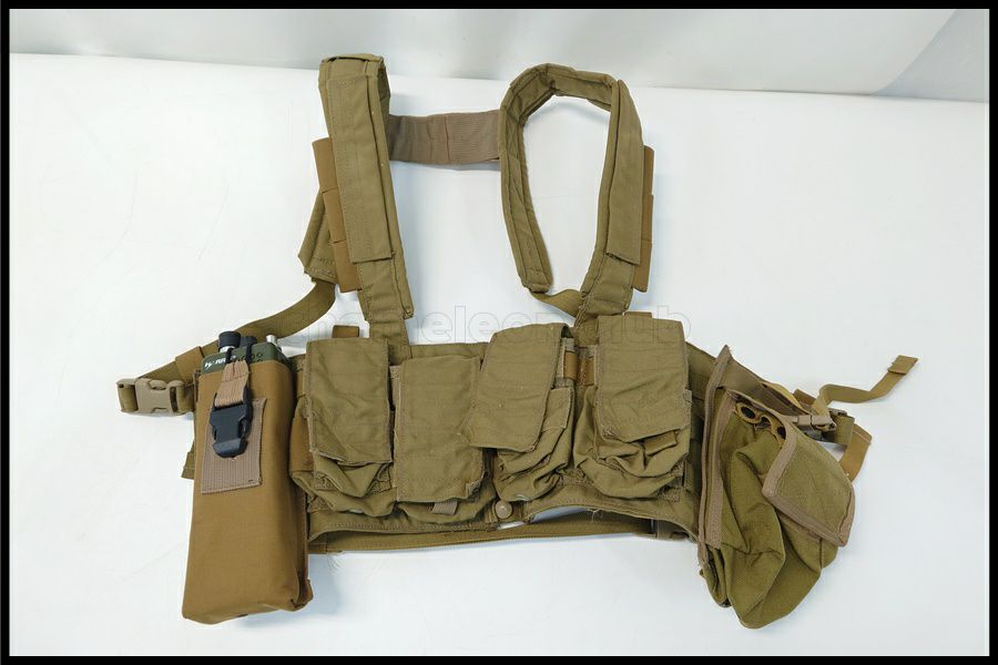 東京)EAGLE Multi Purpose チェストリグ split front zipper カーキ