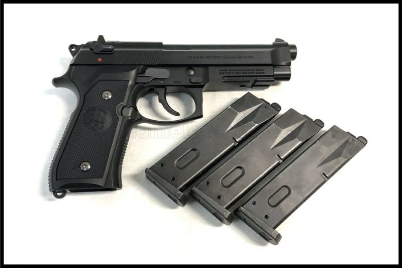 東京マルイ　M9A1 ガスガン　未発射　新品未使用　予備マガジン計4本 東京マルイ M9A1 ガスガン 未発射 新品未使用 予備マガジン計4本