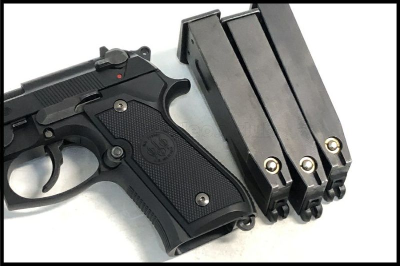 東京)東京マルイ M9A1 ガスブローバック 予備マガジン付