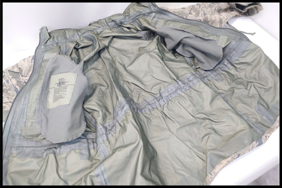 東京)米軍実物 ゴアテックスパーカー デジタルタイガーカモ サイズSR