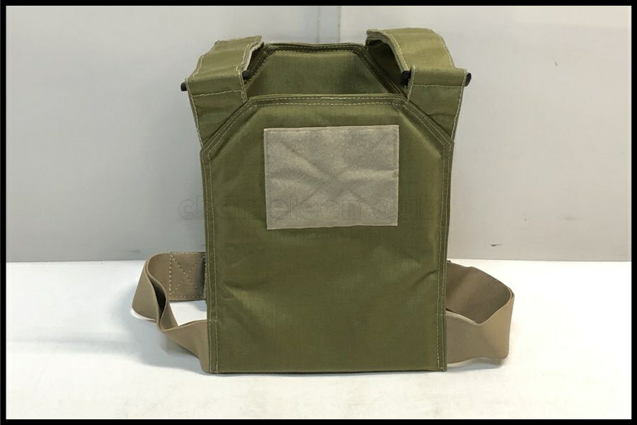 東京)TOYSOLDIER チキンプレートキャリア レプリカ ダミープレート付き