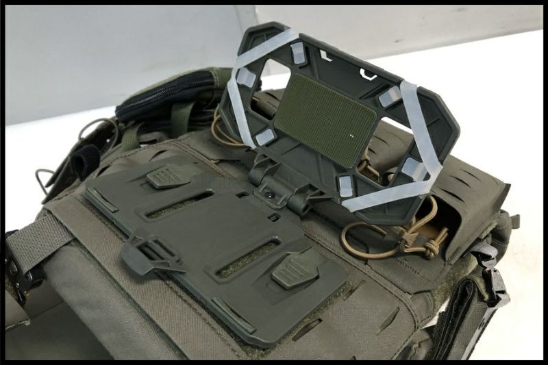 東京)Ferro Concepts フェロー FCPC プレートキャリア RG 実物 サイズM