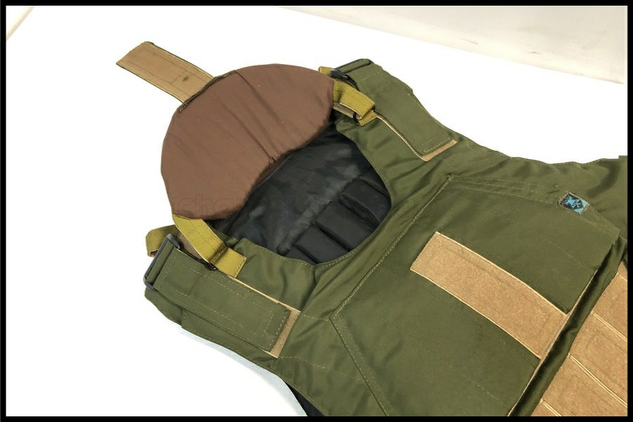 東京)ロシア軍 Difender2ボディアーマー レプリカ